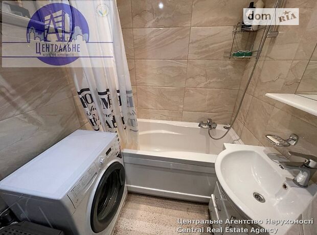 Продажа трехкомнатной квартиры в Черновцах, на ул. Воробкевича Сидора район Парковая зона фото 1 Продажа трехкомнатной квартиры в Черновцах, на ул. Воробкевича Сидора район Парковая зона фото 1