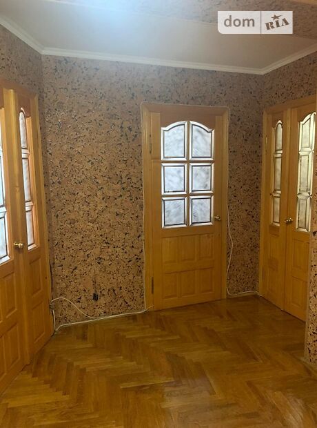 Продажа трехкомнатной квартиры в Черновцах, на ул. Воробкевича Сидора, район Парковая зона фото 1 Продажа трехкомнатной квартиры в Черновцах, на ул. Воробкевича Сидора, район Парковая зона фото 1
