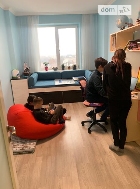 Продажа трехкомнатной квартиры в Черновцах, на Корерника 6, район Парковая зона фото 1 Продажа трехкомнатной квартиры в Черновцах, на Корерника 6, район Парковая зона фото 1