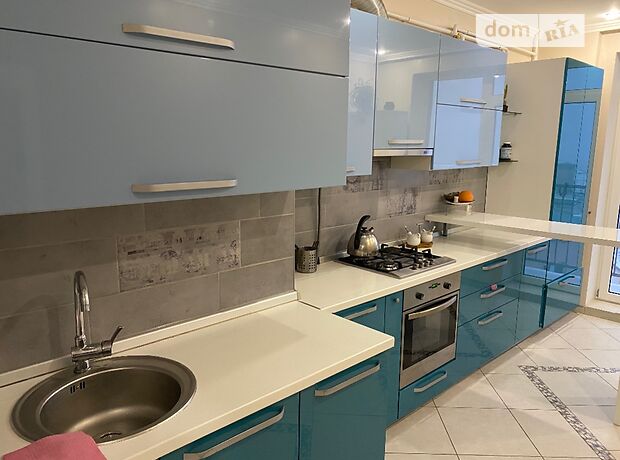 Продажа трехкомнатной квартиры в Черновцах, на Корерника 6, район Парковая зона фото 1 Продажа трехкомнатной квартиры в Черновцах, на Корерника 6, район Парковая зона фото 1