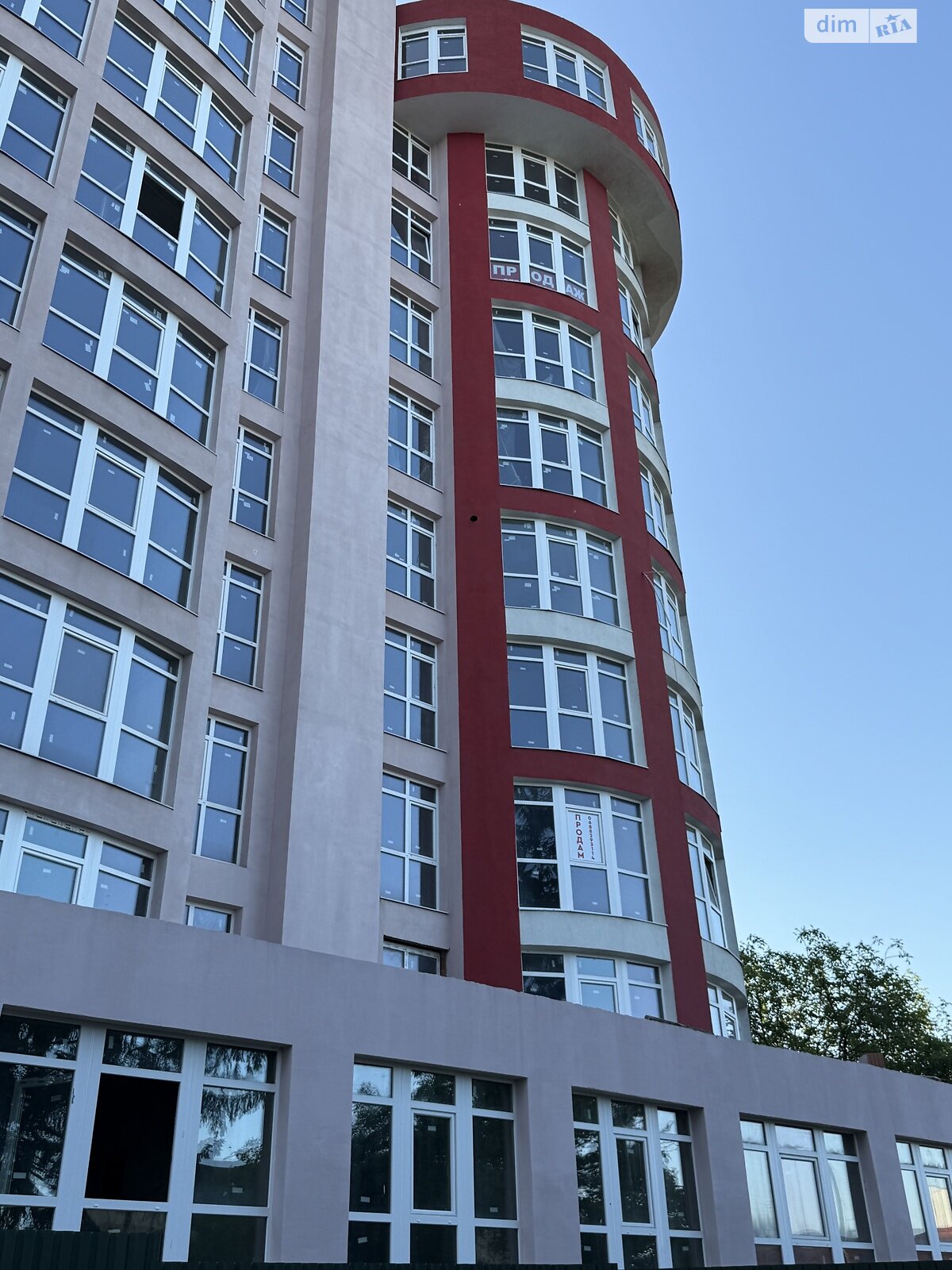 Продаж двокімнатної квартири в Чернівцях, на вул. Буковинська 33А, район Першотравневий фото 1 Продаж двокімнатної квартири в Чернівцях, на вул. Буковинська 33А, район Першотравневий фото 1