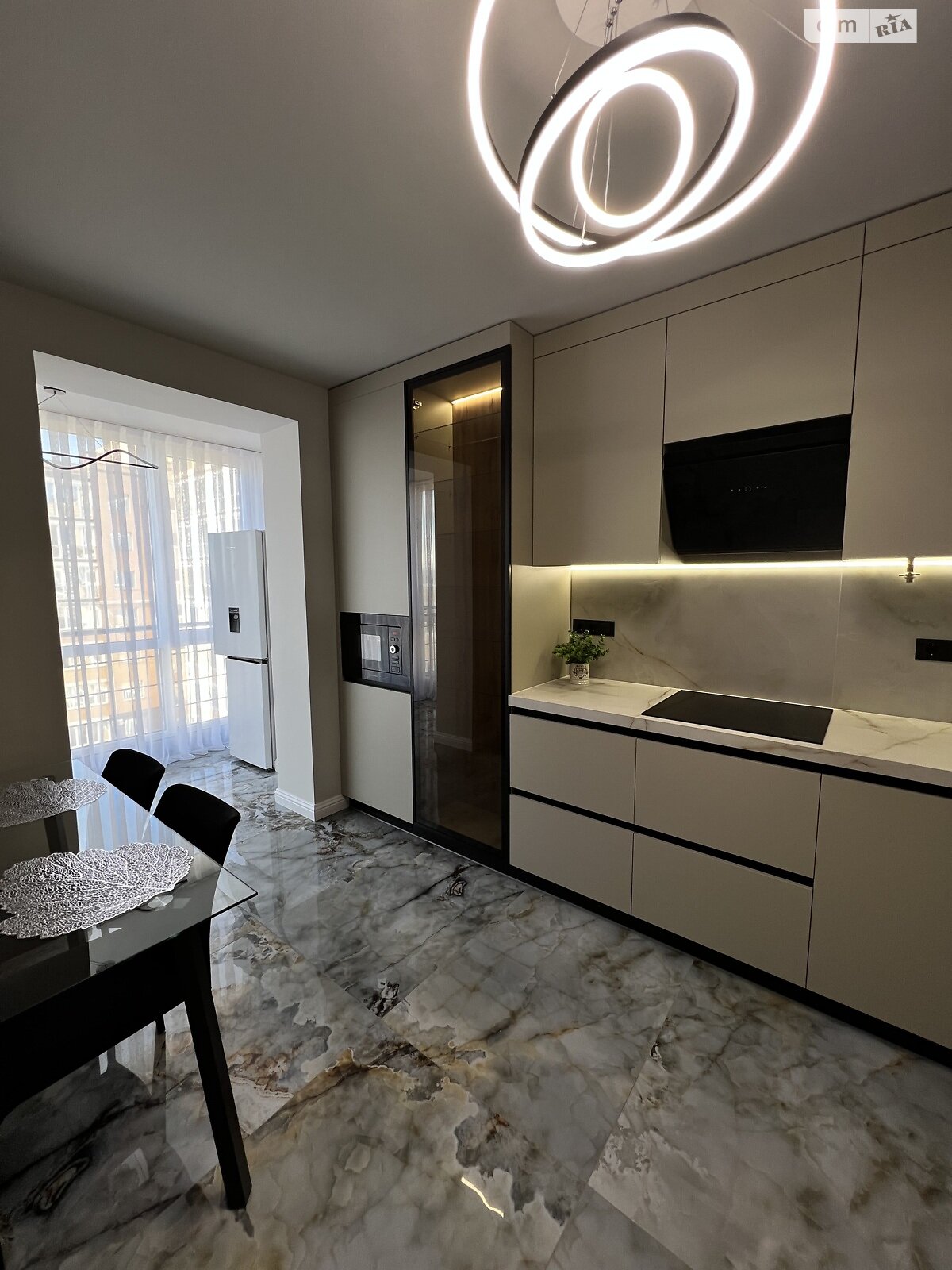 Продажа двухкомнатной квартиры в Черновцах, на ул. Черновола Вячеслава 1 корпус 5, район Первомайский фото 1 Продажа двухкомнатной квартиры в Черновцах, на ул. Черновола Вячеслава 1 корпус 5, район Первомайский фото 1