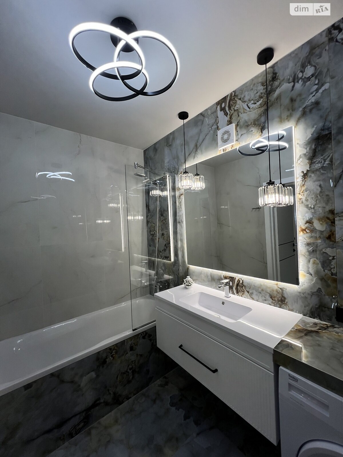 Продажа двухкомнатной квартиры в Черновцах, на ул. Черновола Вячеслава 1 корпус 5, район Первомайский фото 1 Продажа двухкомнатной квартиры в Черновцах, на ул. Черновола Вячеслава 1 корпус 5, район Первомайский фото 1