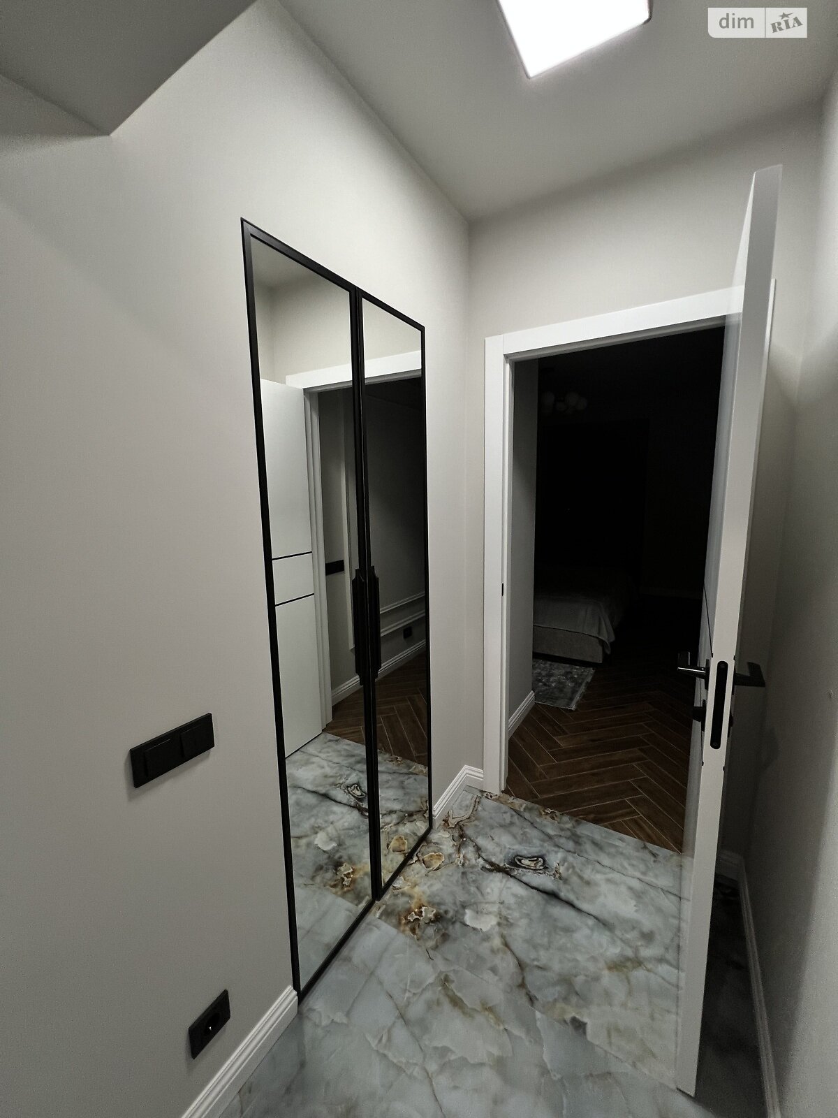 Продажа двухкомнатной квартиры в Черновцах, на ул. Черновола Вячеслава 1 корпус 5, район Первомайский фото 1 Продажа двухкомнатной квартиры в Черновцах, на ул. Черновола Вячеслава 1 корпус 5, район Первомайский фото 1