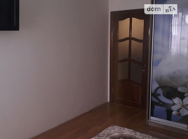 Продажа трехкомнатной квартиры в Черновцах, на ул. Гагарина Юрия 56, район Первомайский фото 1