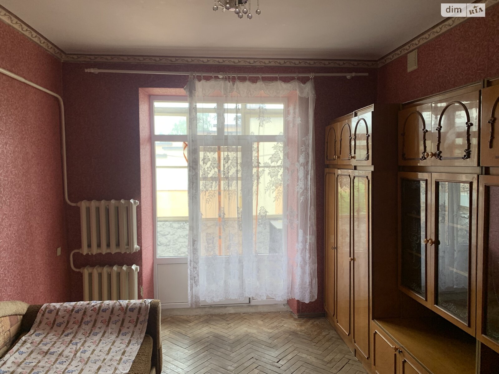 Продажа трехкомнатной квартиры в Черновцах, на ул. Главная, район Первомайский фото 1 Продажа трехкомнатной квартиры в Черновцах, на ул. Главная, район Первомайский фото 1