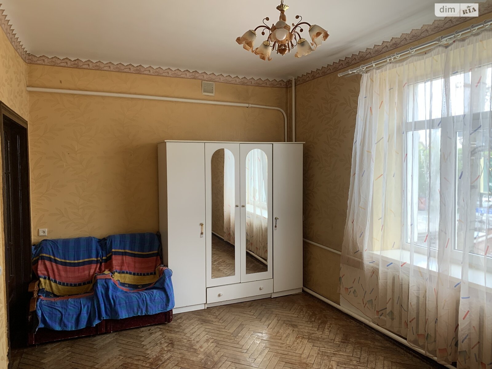Продажа трехкомнатной квартиры в Черновцах, на ул. Главная, район Первомайский фото 1 Продажа трехкомнатной квартиры в Черновцах, на ул. Главная, район Первомайский фото 1