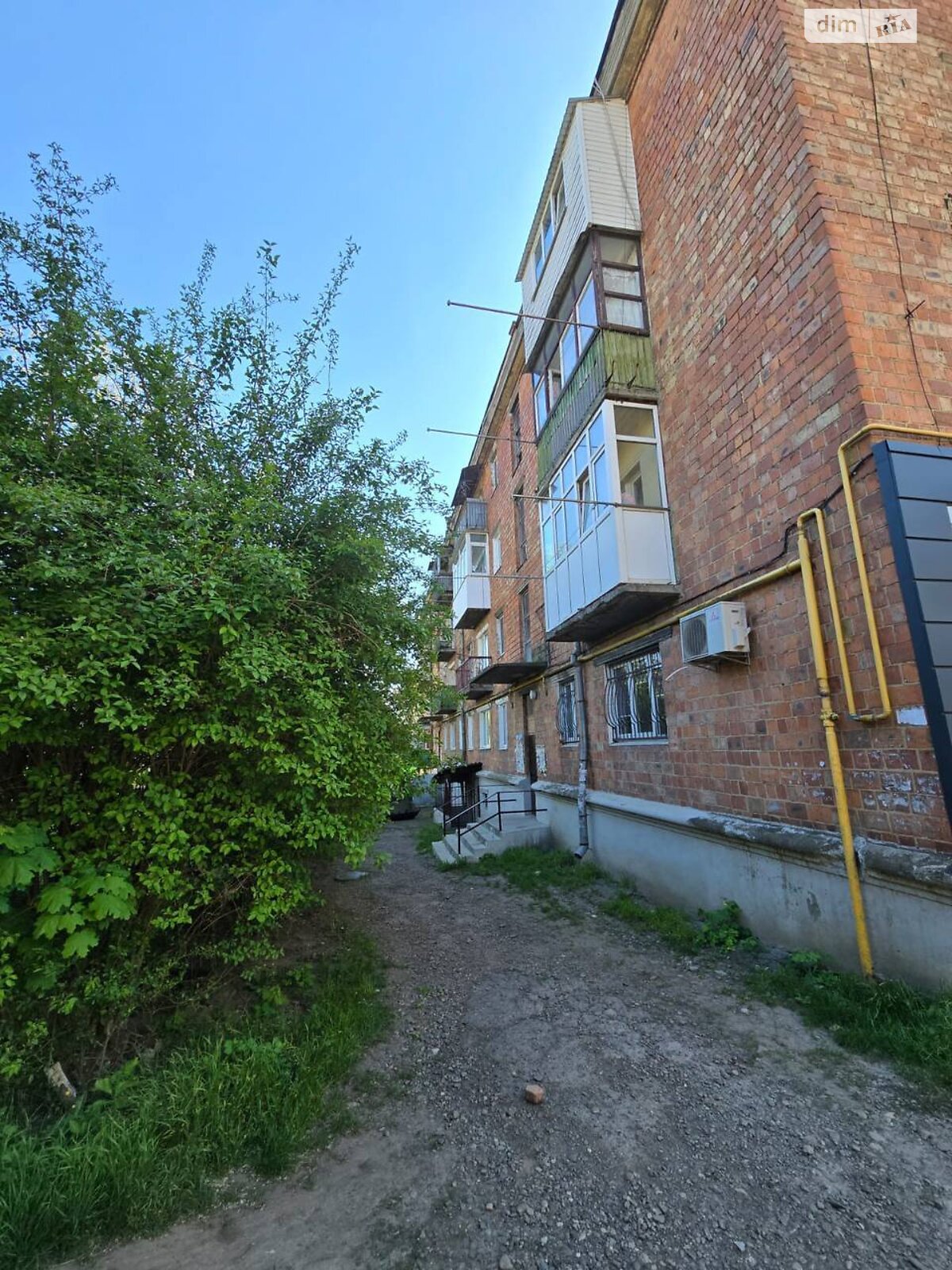Продажа трехкомнатной квартиры в Черновцах, на просп. Независимости 42, район Первомайский фото 1 Продажа трехкомнатной квартиры в Черновцах, на просп. Независимости 42, район Первомайский фото 1