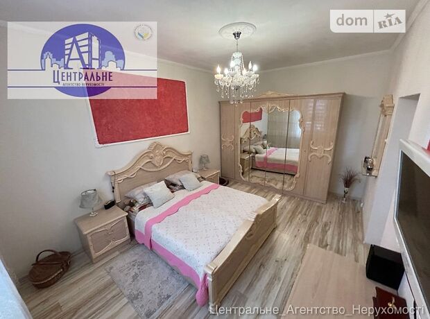 Продажа трехкомнатной квартиры в Черновцах, на ул. Русская район Первомайский фото 1 Продажа трехкомнатной квартиры в Черновцах, на ул. Русская район Первомайский фото 1