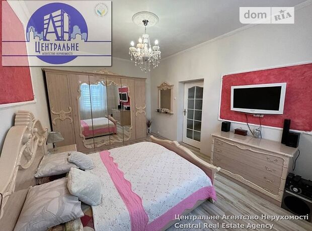 Продажа трехкомнатной квартиры в Черновцах, на ул. Русская район Первомайский фото 1 Продажа трехкомнатной квартиры в Черновцах, на ул. Русская район Первомайский фото 1
