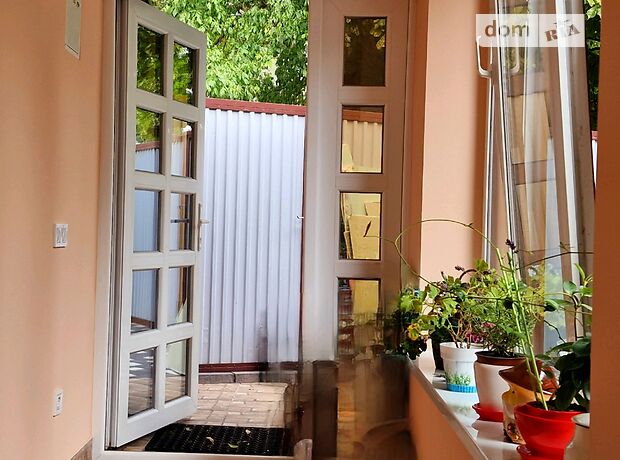 Продаж двокімнатної квартири в Чернівцях на вул. Руська 59, кв. 4, район Першотравневий фото 1 Продаж двокімнатної квартири в Чернівцях на вул. Руська 59, кв. 4, район Першотравневий фото 1