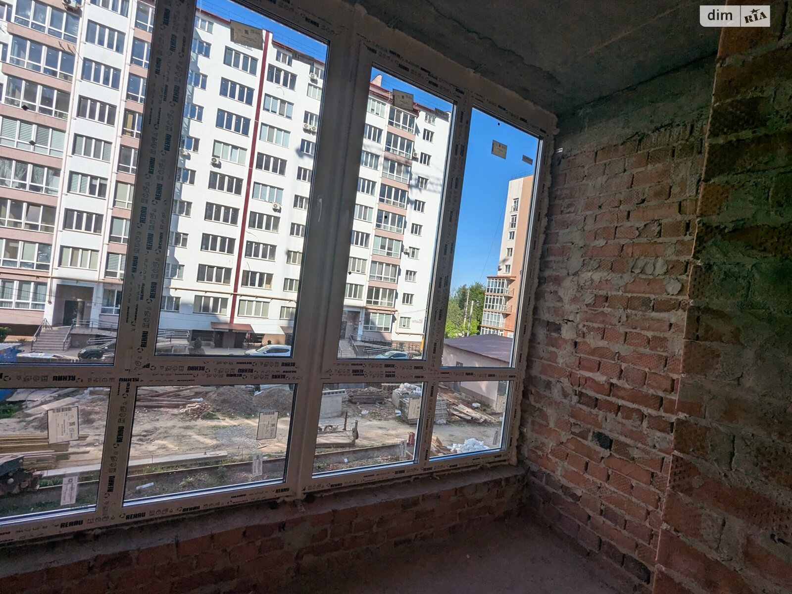 Продажа трехкомнатной квартиры в Черновцах, на ул. Русская 235В, район Первомайский фото 1 Продажа трехкомнатной квартиры в Черновцах, на ул. Русская 235В, район Первомайский фото 1
