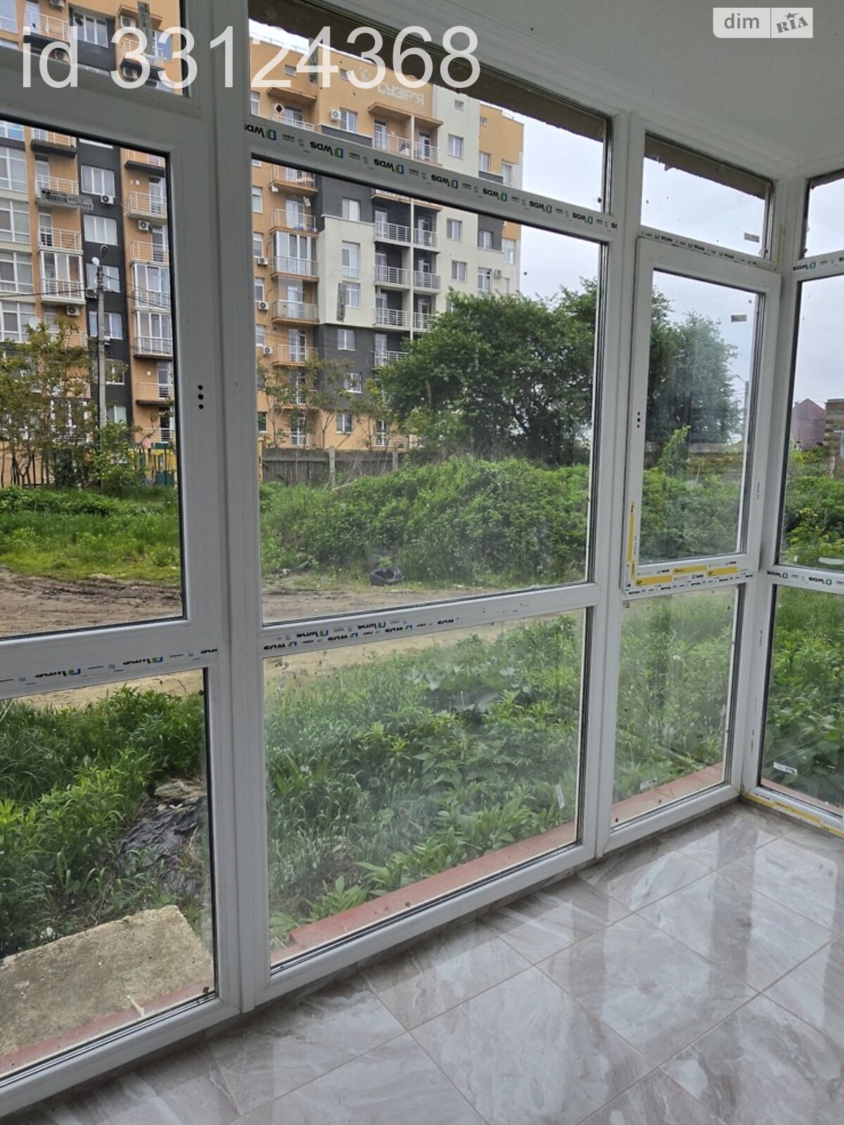 Продаж трикімнатної квартири в Чернівцях, на вул. Руська 241, район Першотравневий фото 1 Продаж трикімнатної квартири в Чернівцях, на вул. Руська 241, район Першотравневий фото 1