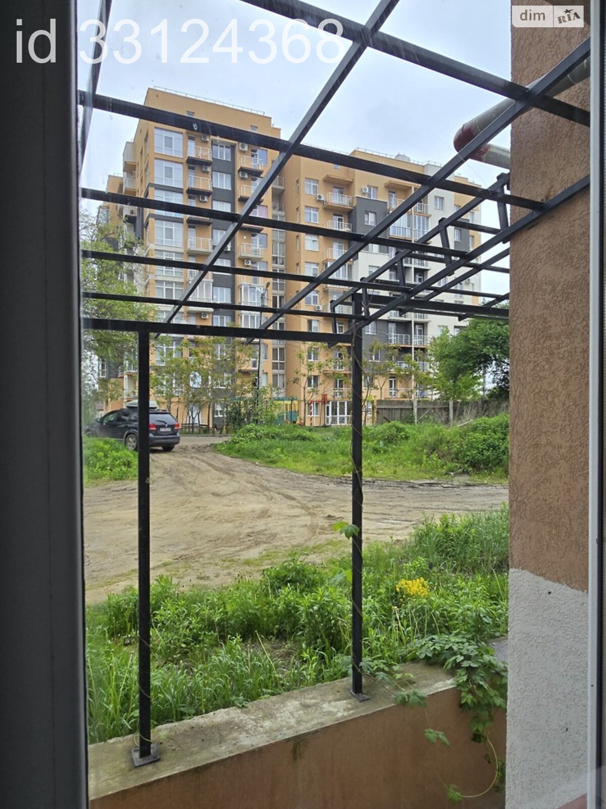 Продаж трикімнатної квартири в Чернівцях, на вул. Руська 241, район Першотравневий фото 1 Продаж трикімнатної квартири в Чернівцях, на вул. Руська 241, район Першотравневий фото 1