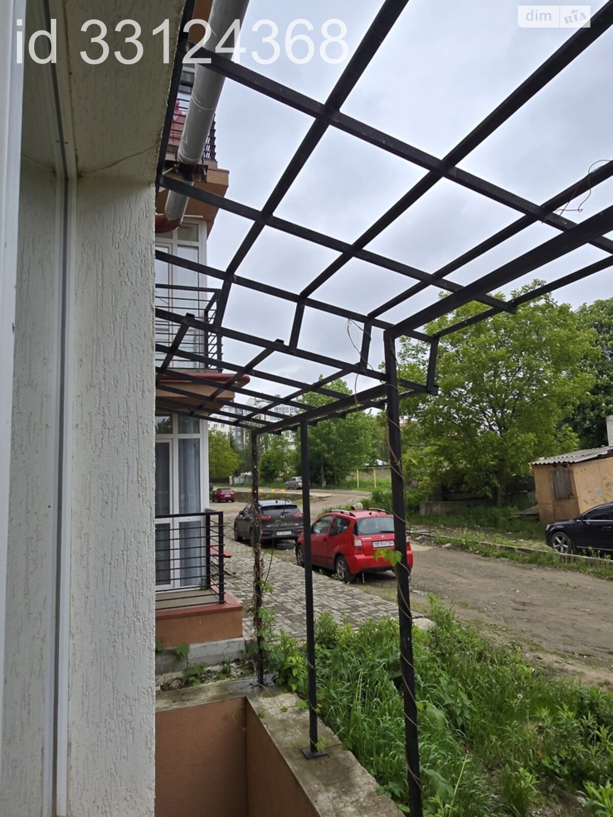 Продаж трикімнатної квартири в Чернівцях, на вул. Руська 241, район Першотравневий фото 1 Продаж трикімнатної квартири в Чернівцях, на вул. Руська 241, район Першотравневий фото 1