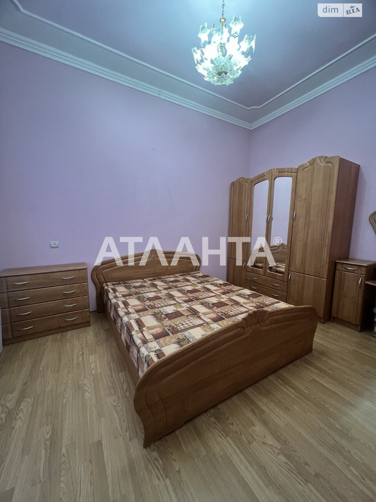 Продаж трикімнатної квартири в Чернівцях, на вул. Шептицького Андрея Митрополита, район Першотравневий фото 1 Продаж трикімнатної квартири в Чернівцях, на вул. Шептицького Андрея Митрополита, район Першотравневий фото 1