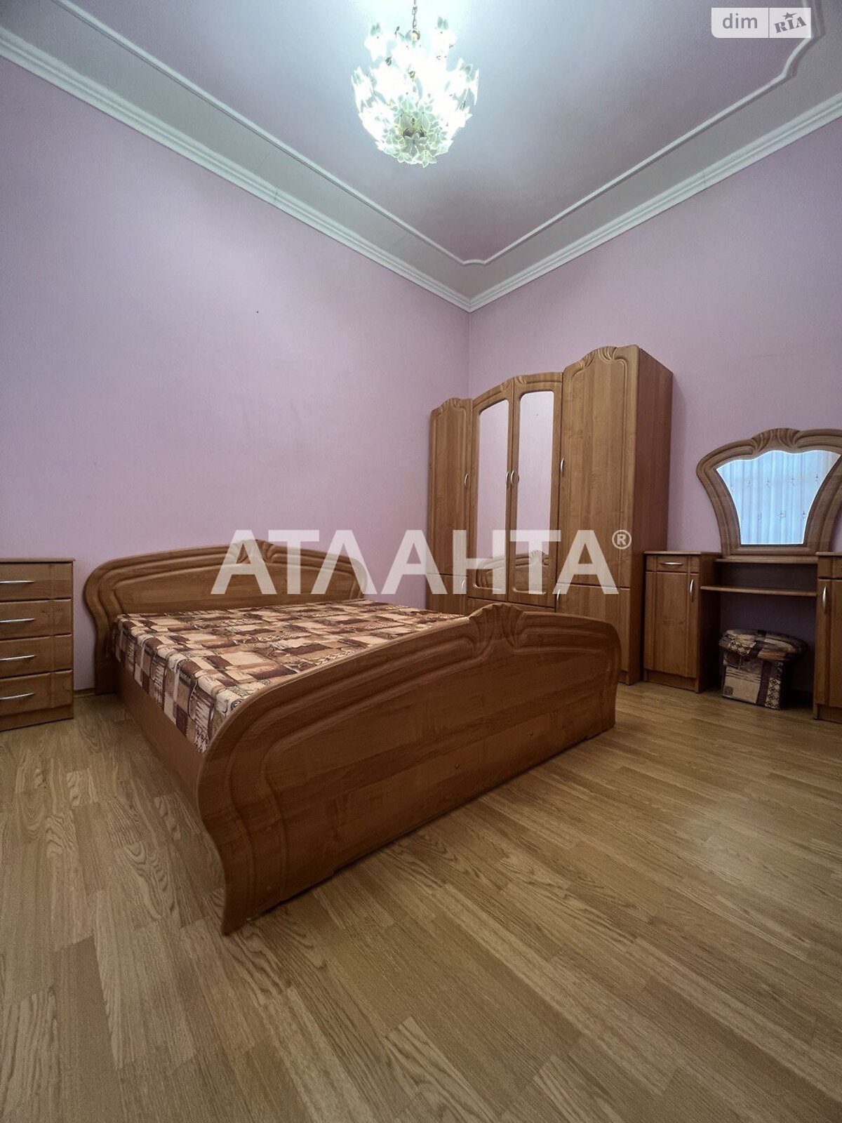 Продаж трикімнатної квартири в Чернівцях, на вул. Шептицького Андрея Митрополита, район Першотравневий фото 1 Продаж трикімнатної квартири в Чернівцях, на вул. Шептицького Андрея Митрополита, район Першотравневий фото 1