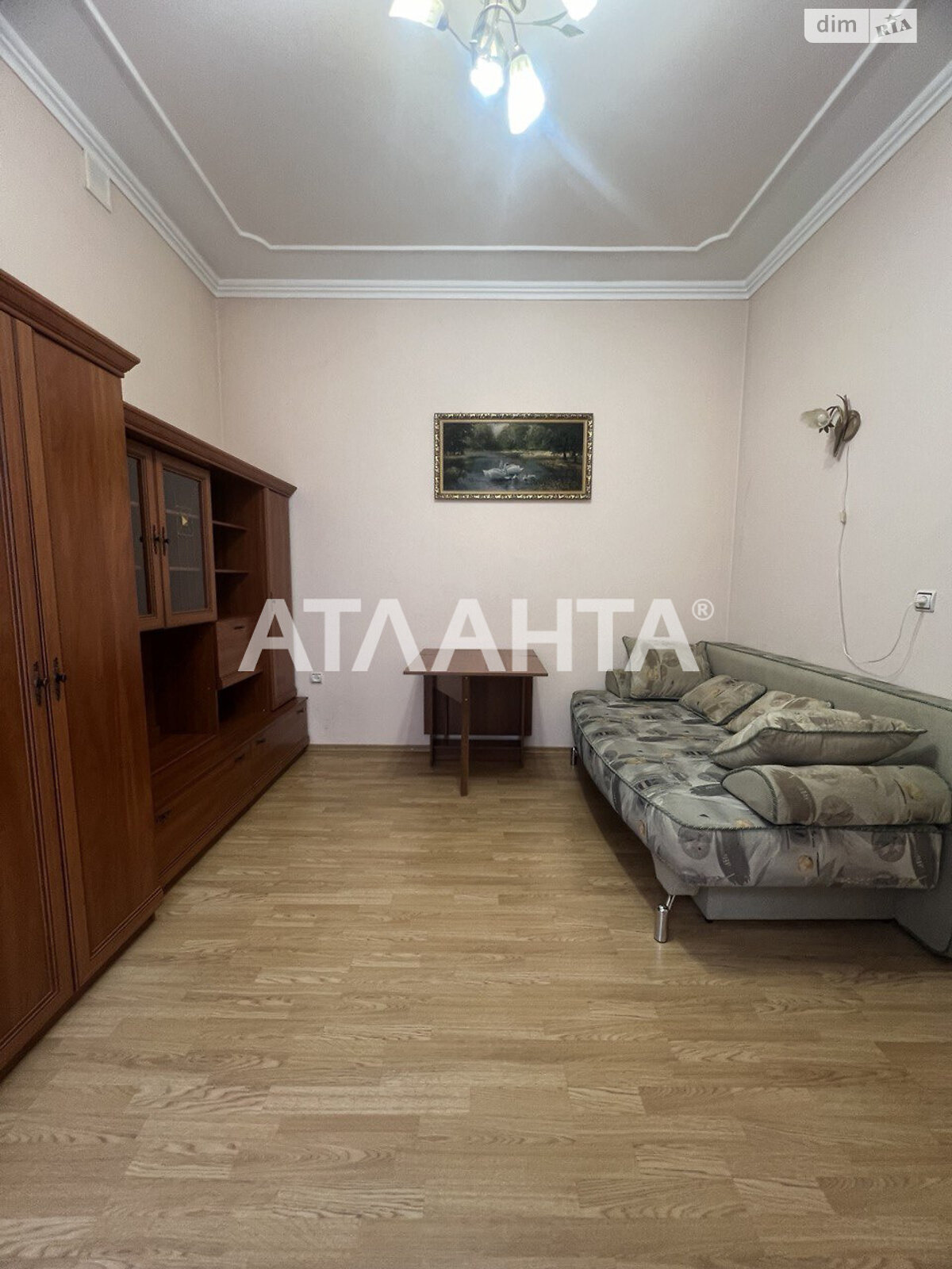 Продаж трикімнатної квартири в Чернівцях, на вул. Шептицького Андрея Митрополита, район Першотравневий фото 1 Продаж трикімнатної квартири в Чернівцях, на вул. Шептицького Андрея Митрополита, район Першотравневий фото 1
