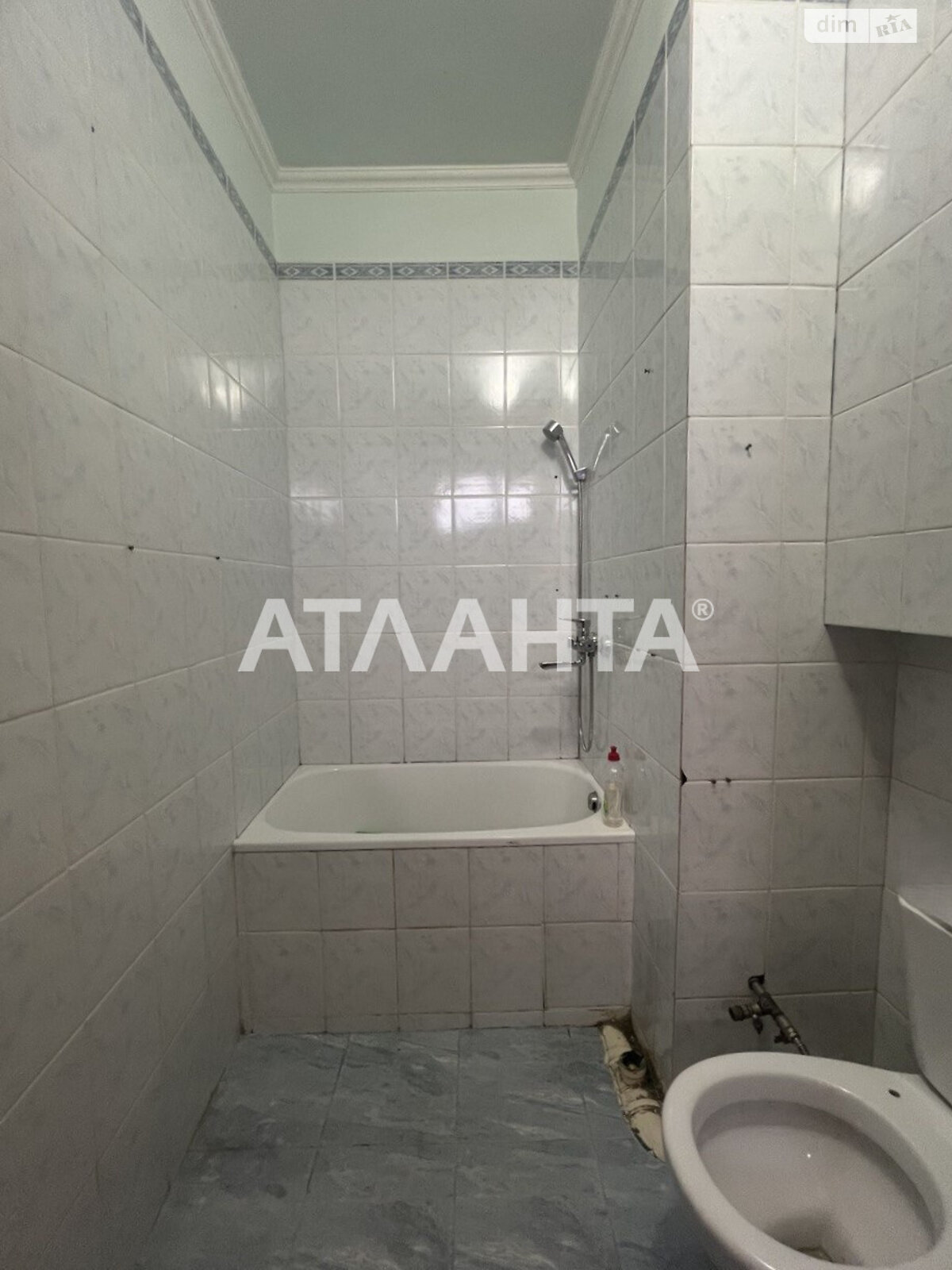 Продаж трикімнатної квартири в Чернівцях, на вул. Шептицького Андрея Митрополита, район Першотравневий фото 1 Продаж трикімнатної квартири в Чернівцях, на вул. Шептицького Андрея Митрополита, район Першотравневий фото 1