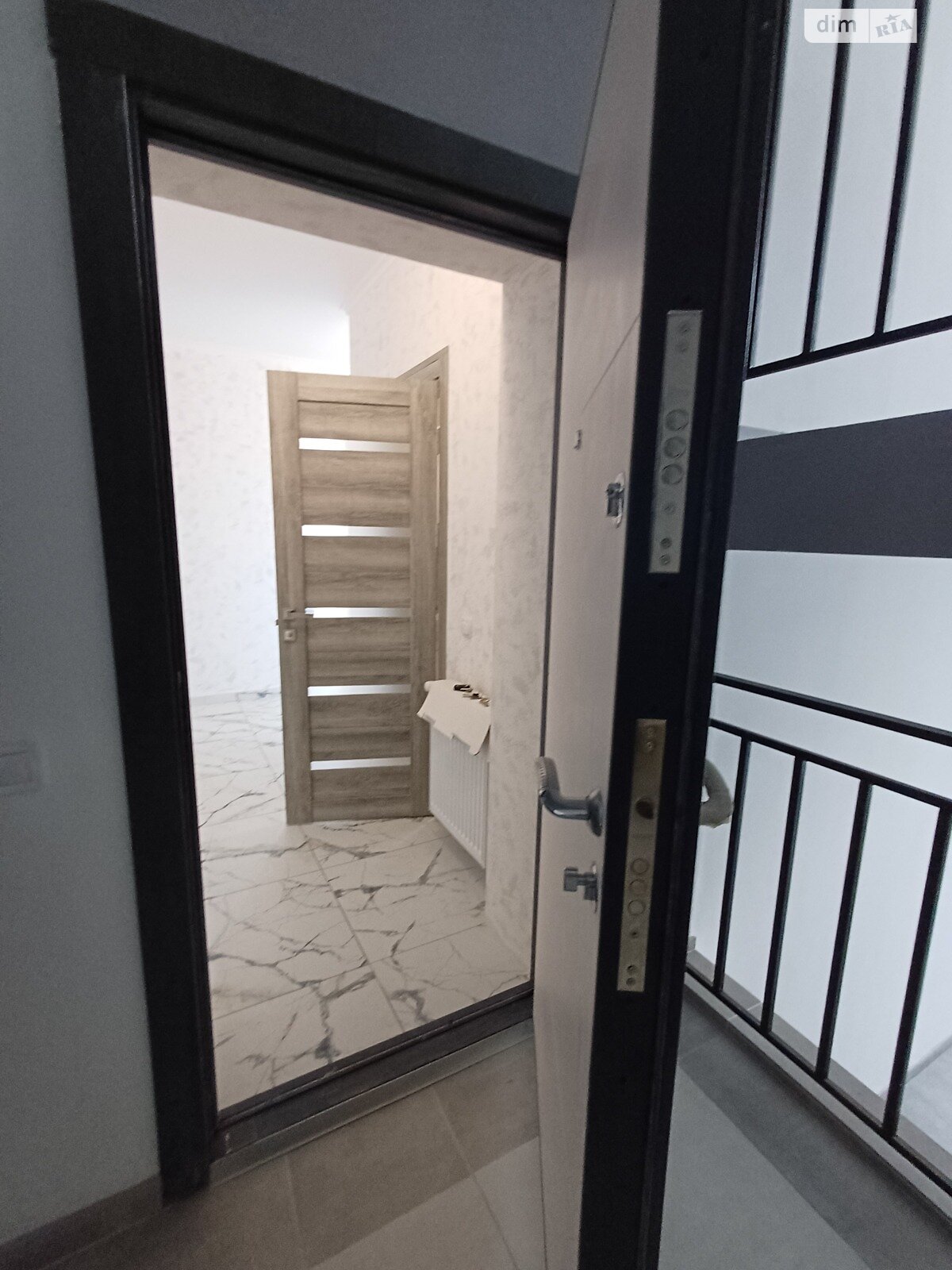 Продажа однокомнатной квартиры в Черновцах, на пер. Смотрицкий 14, район Первомайский фото 1