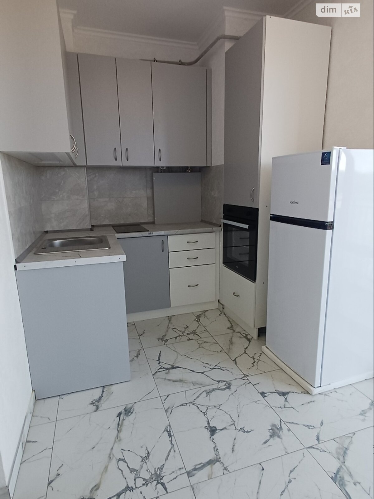 Продажа однокомнатной квартиры в Черновцах, на пер. Смотрицкий 14, район Первомайский фото 1