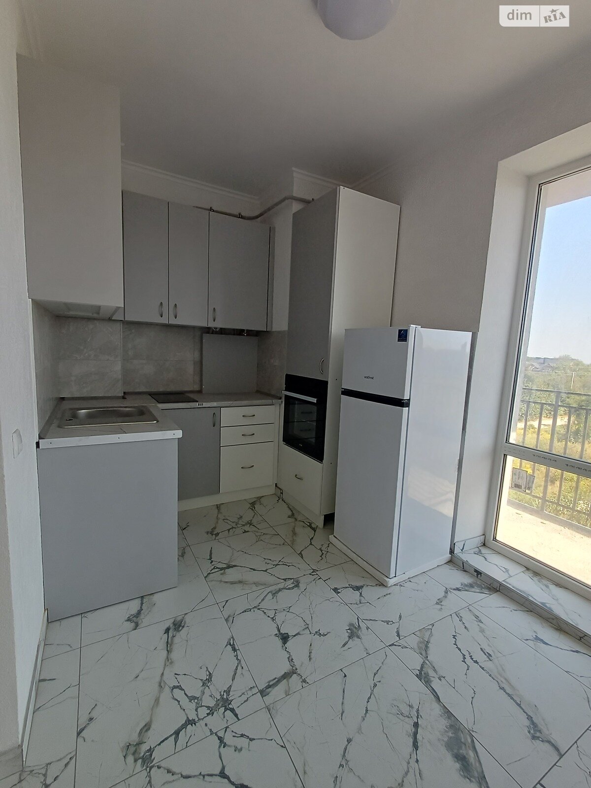 Продажа однокомнатной квартиры в Черновцах, на пер. Смотрицкий 14, район Первомайский фото 1