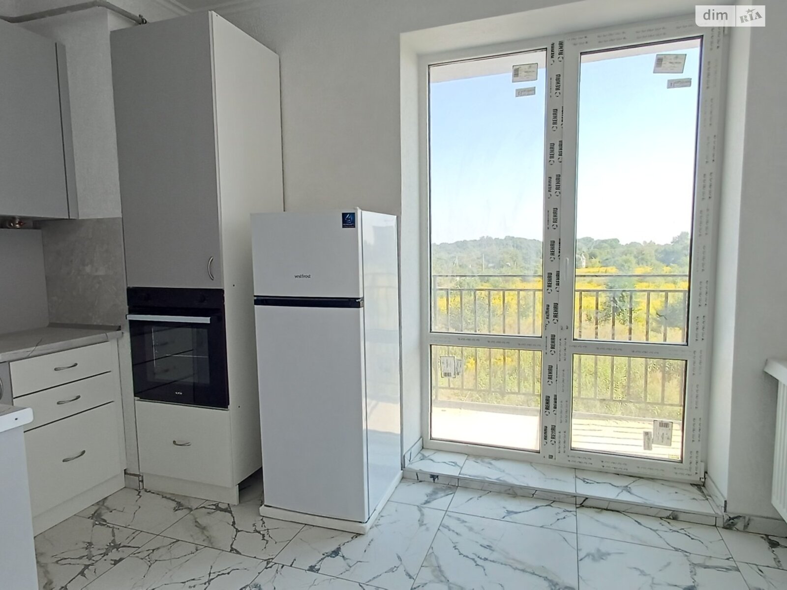 Продажа однокомнатной квартиры в Черновцах, на пер. Смотрицкий 14, район Первомайский фото 1