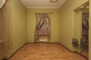 Продажа однокомнатной квартиры в Черновцах, на ул. Вокзальная, район Первомайский фото 2