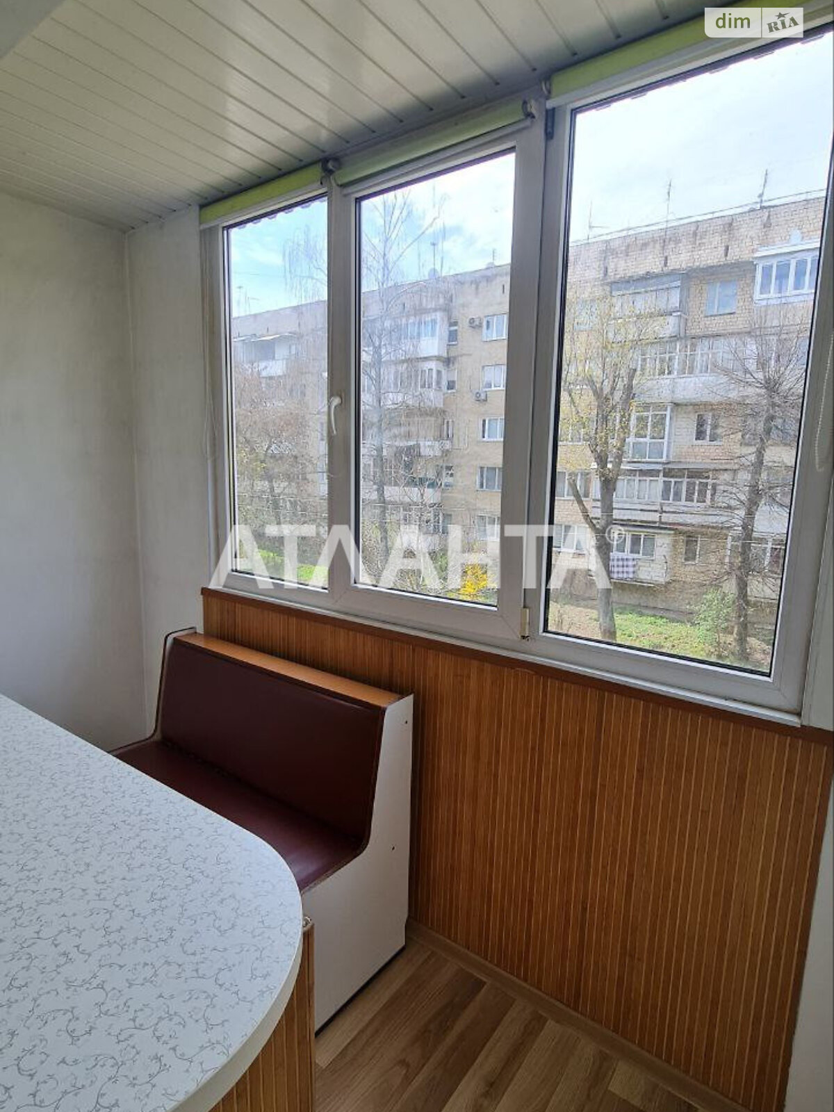Продажа трехкомнатной квартиры в Черновцах, на ул. Залозецкого Владимира, район Первомайский фото 1 Продажа трехкомнатной квартиры в Черновцах, на ул. Залозецкого Владимира, район Первомайский фото 1