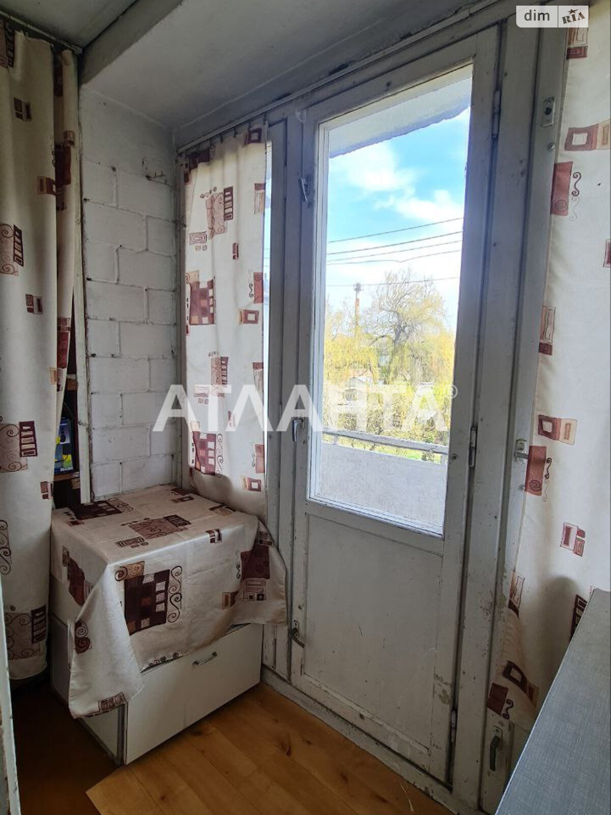 Продажа трехкомнатной квартиры в Черновцах, на ул. Залозецкого Владимира, район Первомайский фото 1 Продажа трехкомнатной квартиры в Черновцах, на ул. Залозецкого Владимира, район Первомайский фото 1