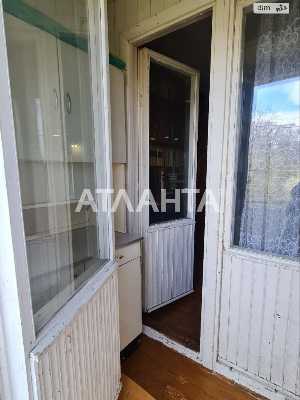 Продажа трехкомнатной квартиры в Черновцах, на ул. Залозецкого Владимира, район Первомайский фото 1 Продажа трехкомнатной квартиры в Черновцах, на ул. Залозецкого Владимира, район Первомайский фото 1