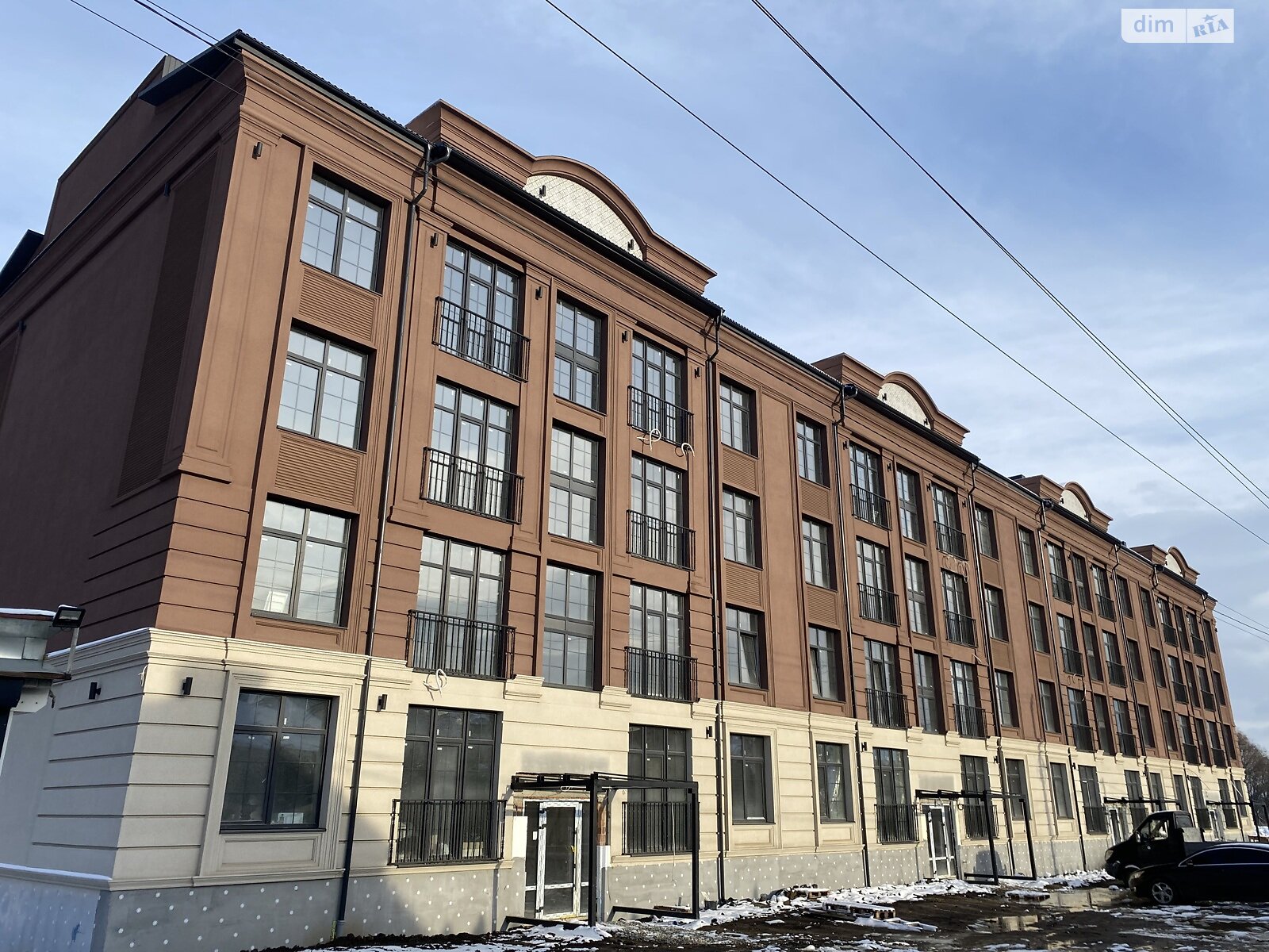 Продажа трехкомнатной квартиры в Черновцах, на ул. Международная 41, кв. 11, район Пригородная зона фото 1 Продажа трехкомнатной квартиры в Черновцах, на ул. Международная 41, кв. 11, район Пригородная зона фото 1