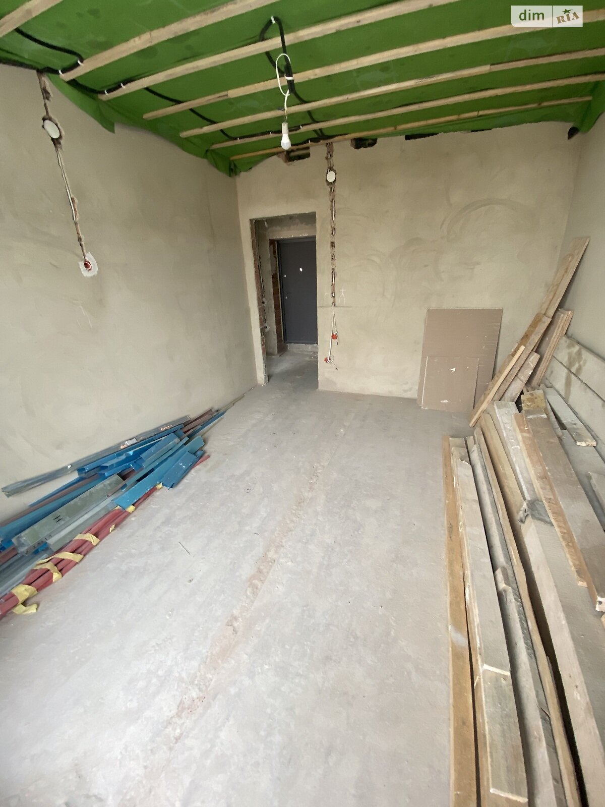 Продажа трехкомнатной квартиры в Черновцах, на ул. Международная 41, кв. 11, район Пригородная зона фото 1 Продажа трехкомнатной квартиры в Черновцах, на ул. Международная 41, кв. 11, район Пригородная зона фото 1