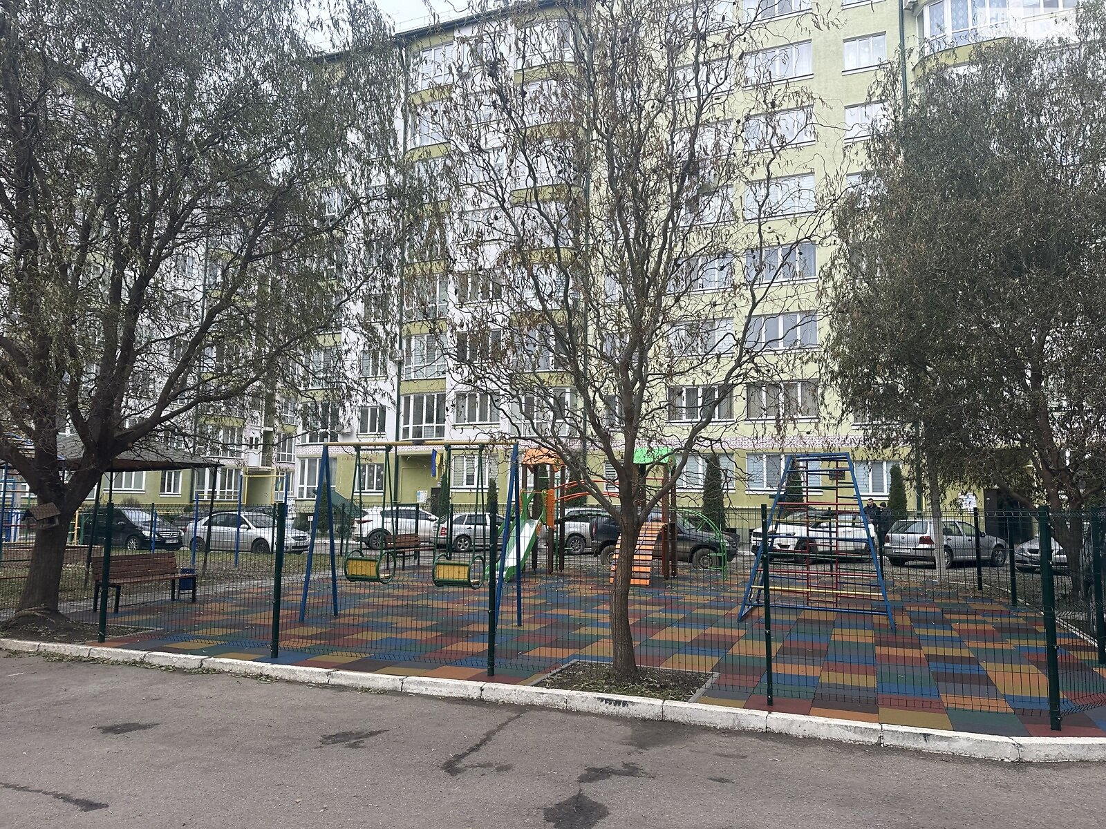 Продажа трехкомнатной квартиры в Черновцах, на ул. Мира 13, район Проспект фото 1