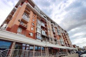 Продажа трехкомнатной квартиры в Черновцах, на просп. Независимости 106А, район Проспект фото 2