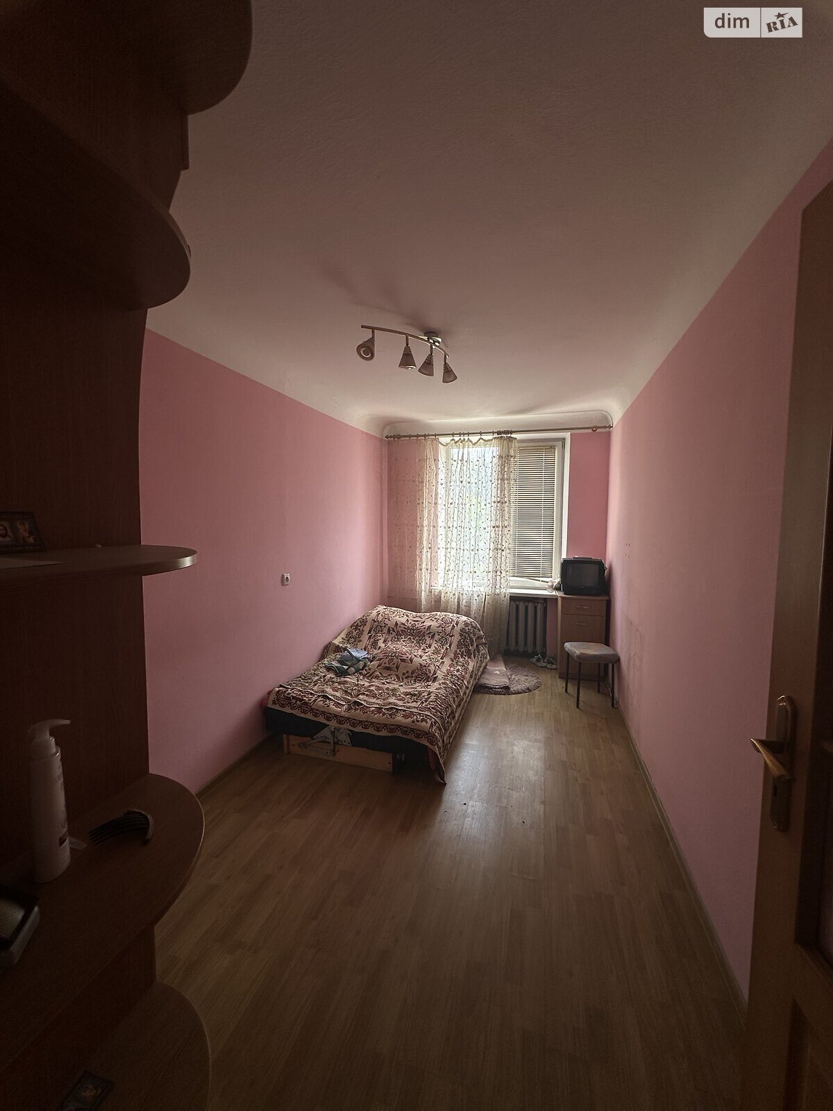 Продаж трикімнатної квартири в Чернівцях, на просп. Незалежності, район Проспект фото 1 Продаж трикімнатної квартири в Чернівцях, на просп. Незалежності, район Проспект фото 1