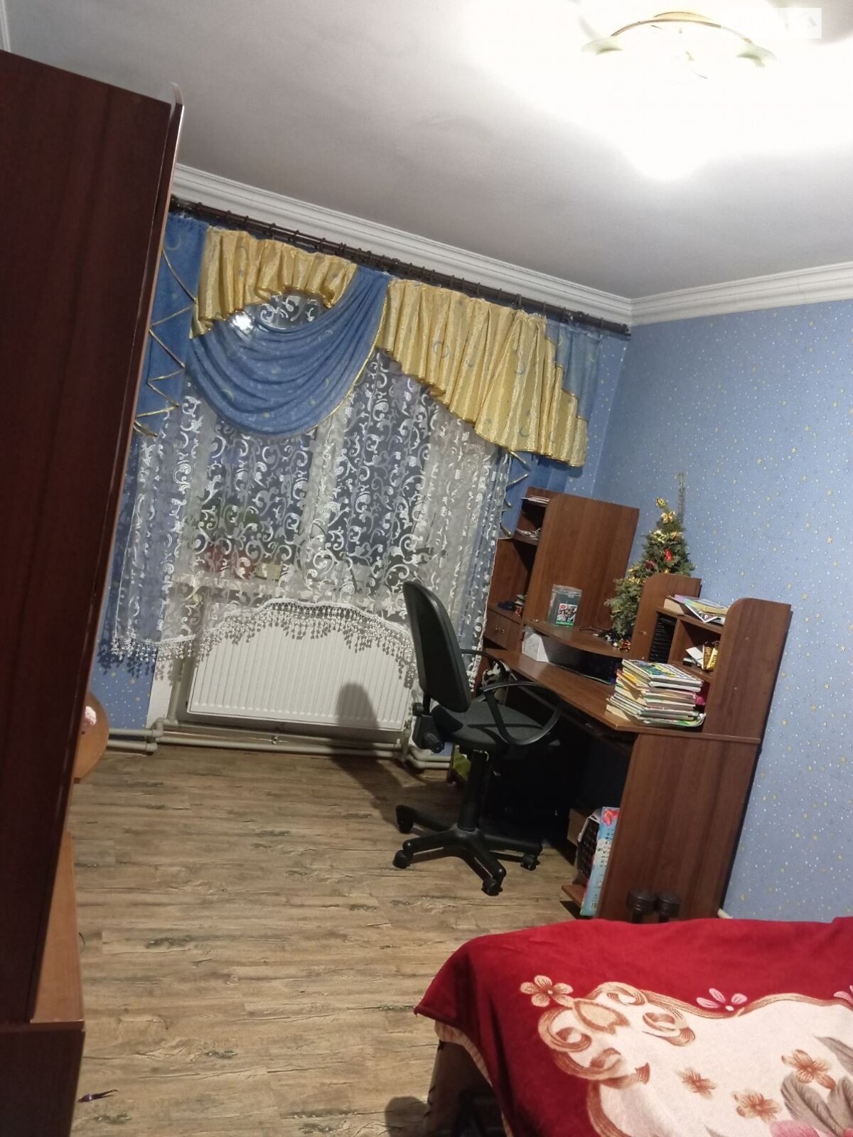 Продажа четырехкомнатной квартиры в Черновцах, на ул. Заводская 58, район Садгорский фото 1