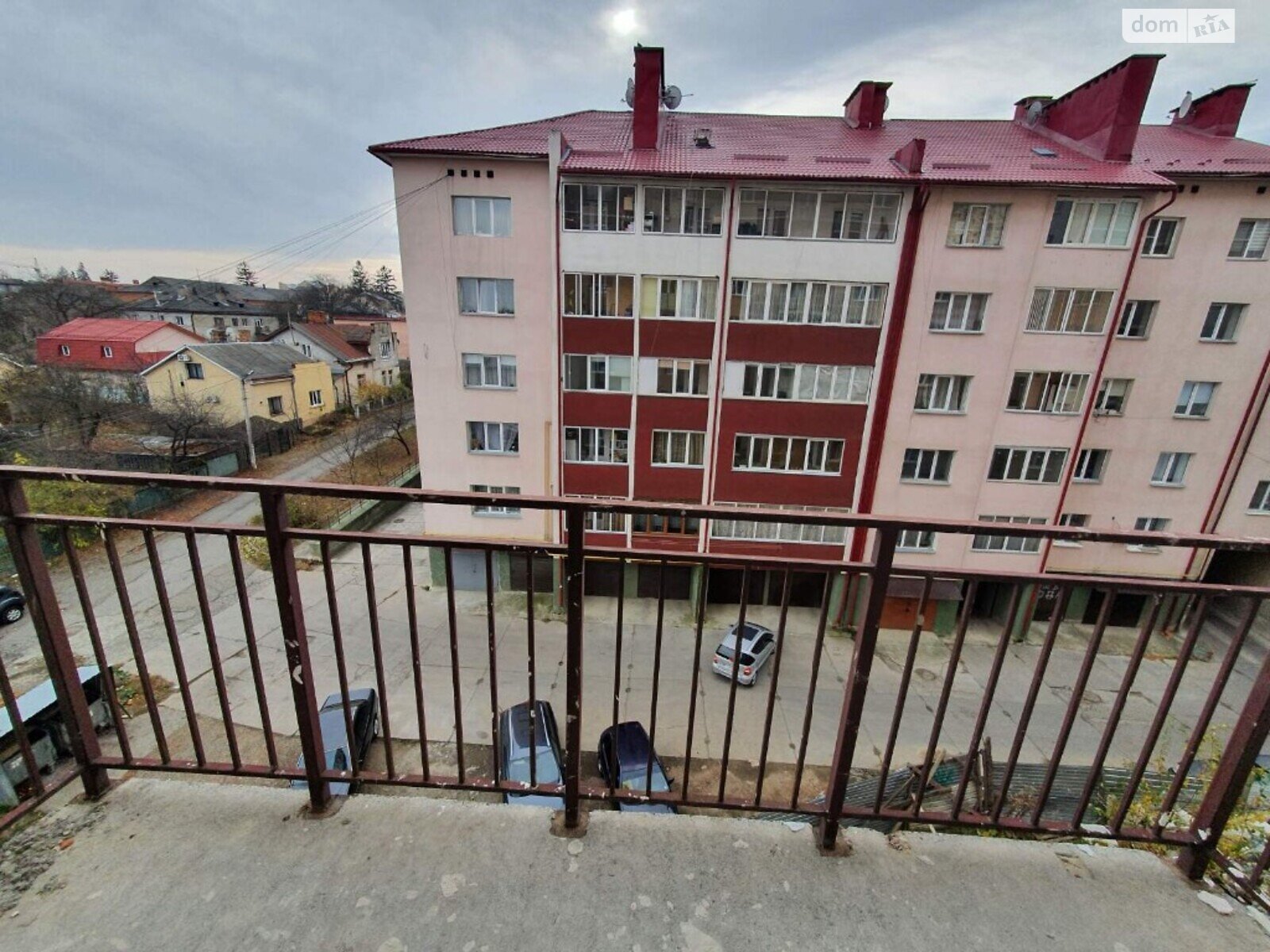 Продаж однокімнатної квартири в Чернівцях, на вул. Фрунзе Михайла 2, район Садова фото 1