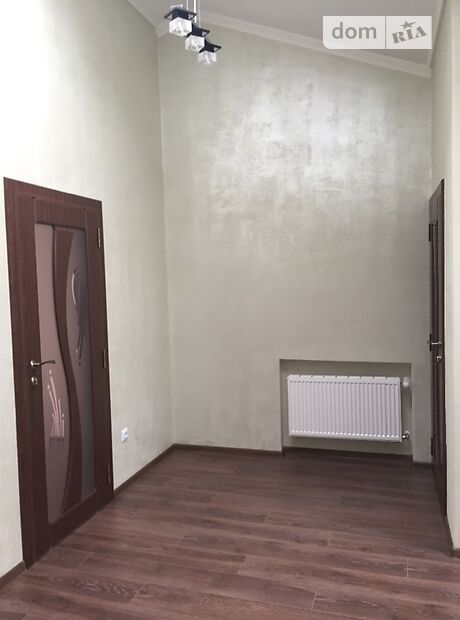 Продаж шестикімнатної квартири в Чернівцях на вул. Достоєвського Федора 12г, кв. 6, район Щербанюка фото 1 Продаж шестикімнатної квартири в Чернівцях на вул. Достоєвського Федора 12г, кв. 6, район Щербанюка фото 1