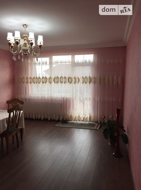 Продаж шестикімнатної квартири в Чернівцях на вул. Достоєвського Федора 12г, кв. 6, район Щербанюка фото 1 Продаж шестикімнатної квартири в Чернівцях на вул. Достоєвського Федора 12г, кв. 6, район Щербанюка фото 1