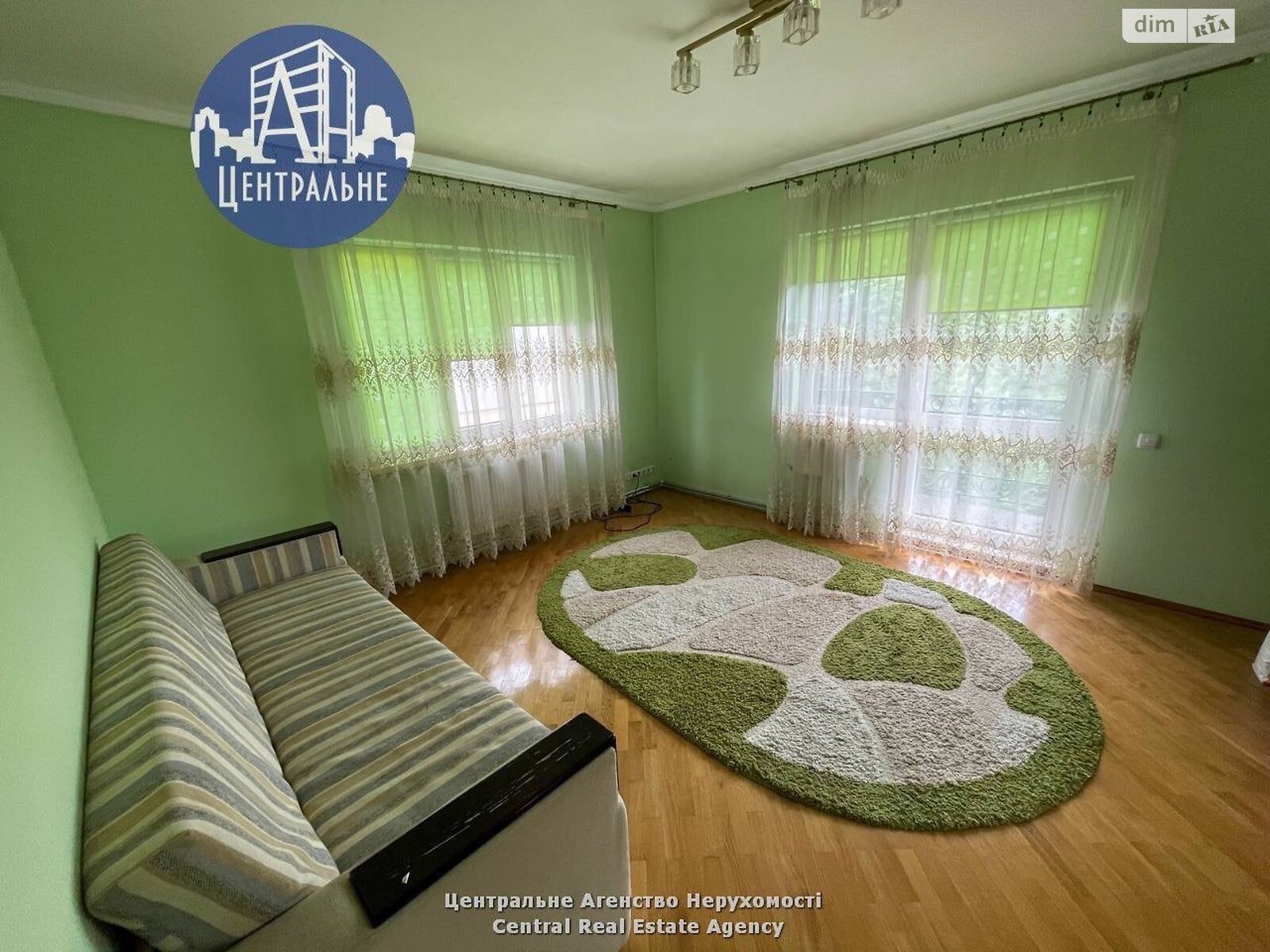 Продажа трехкомнатной квартиры в Черновцах, на ул. 29 Марта, район Шевченковский фото 1 Продажа трехкомнатной квартиры в Черновцах, на ул. 29 Марта, район Шевченковский фото 1