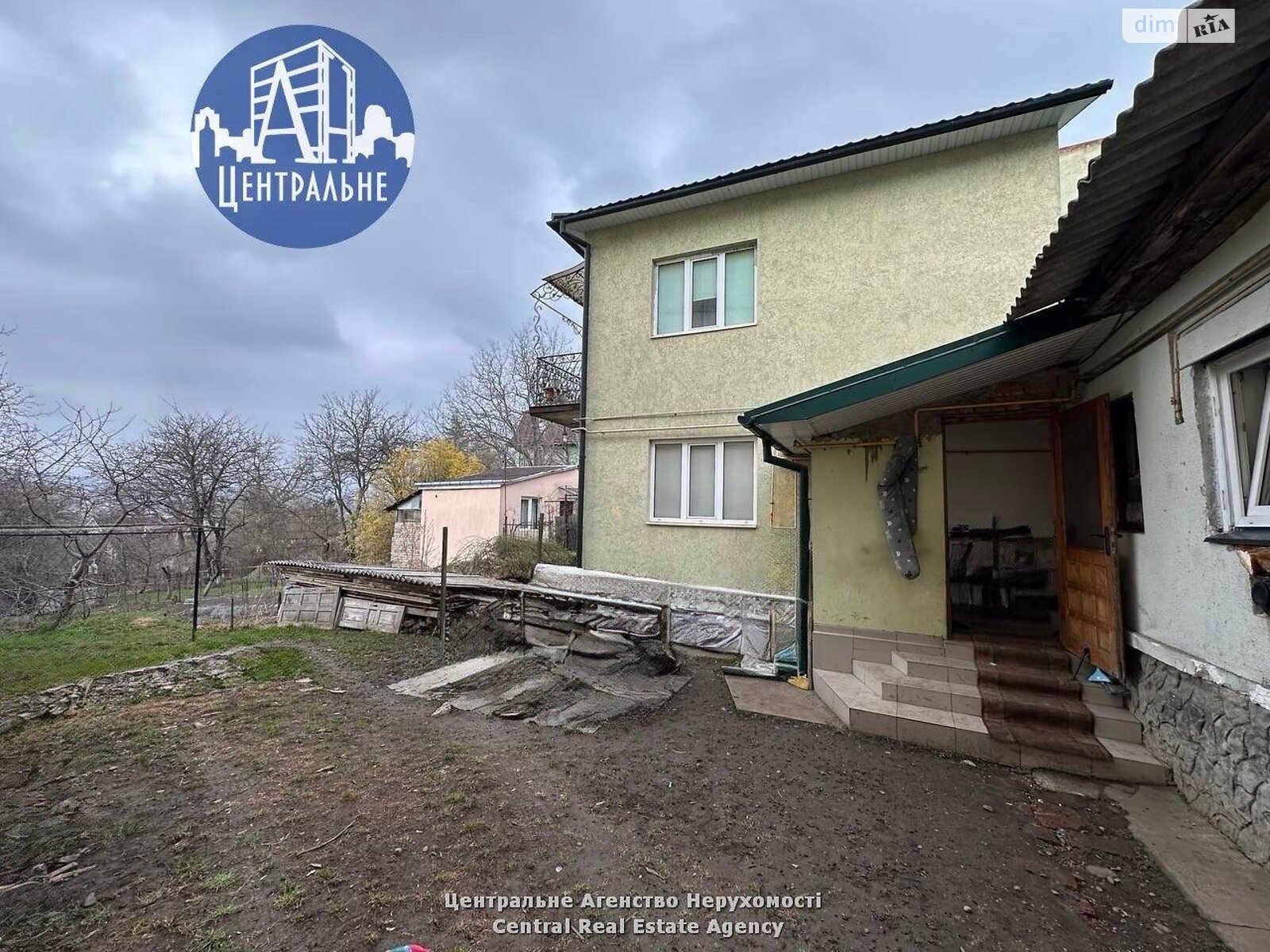 Продажа трехкомнатной квартиры в Черновцах, на ул. 29 Марта, район Шевченковский фото 1 Продажа трехкомнатной квартиры в Черновцах, на ул. 29 Марта, район Шевченковский фото 1