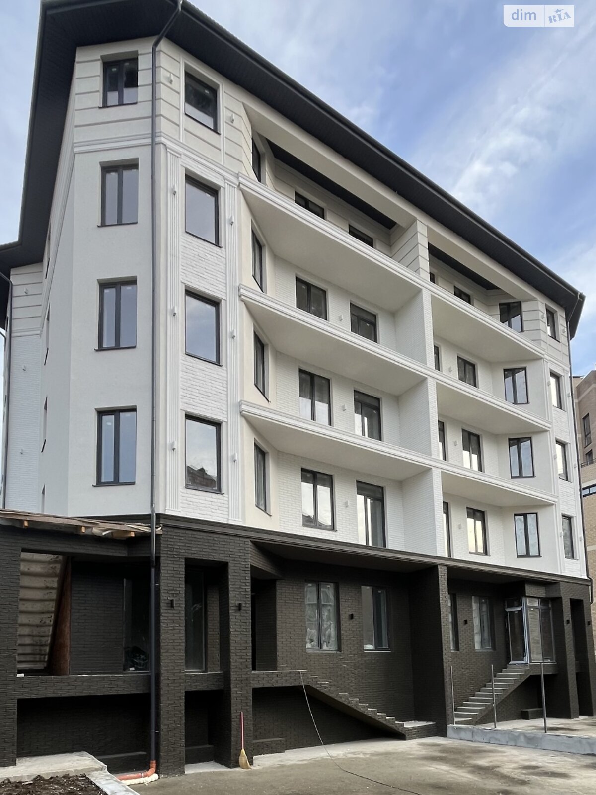 Продаж двокімнатної квартири в Чернівцях, на вул. Дмитра Ковальова 12, район Шевченківський фото 1 Продаж двокімнатної квартири в Чернівцях, на вул. Дмитра Ковальова 12, район Шевченківський фото 1