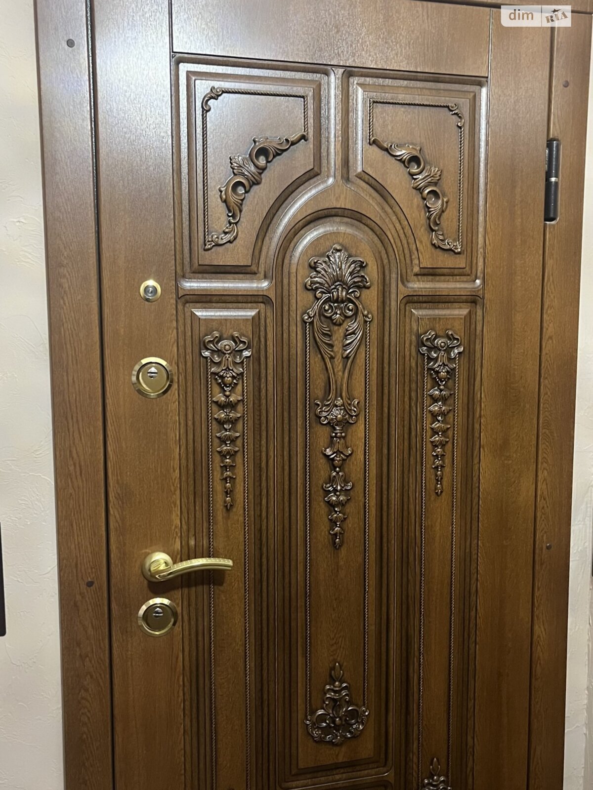 Продаж трикімнатної квартири в Чернівцях, на вул. Дмитра Ковальова 2, район Шевченківський фото 1 Продаж трикімнатної квартири в Чернівцях, на вул. Дмитра Ковальова 2, район Шевченківський фото 1