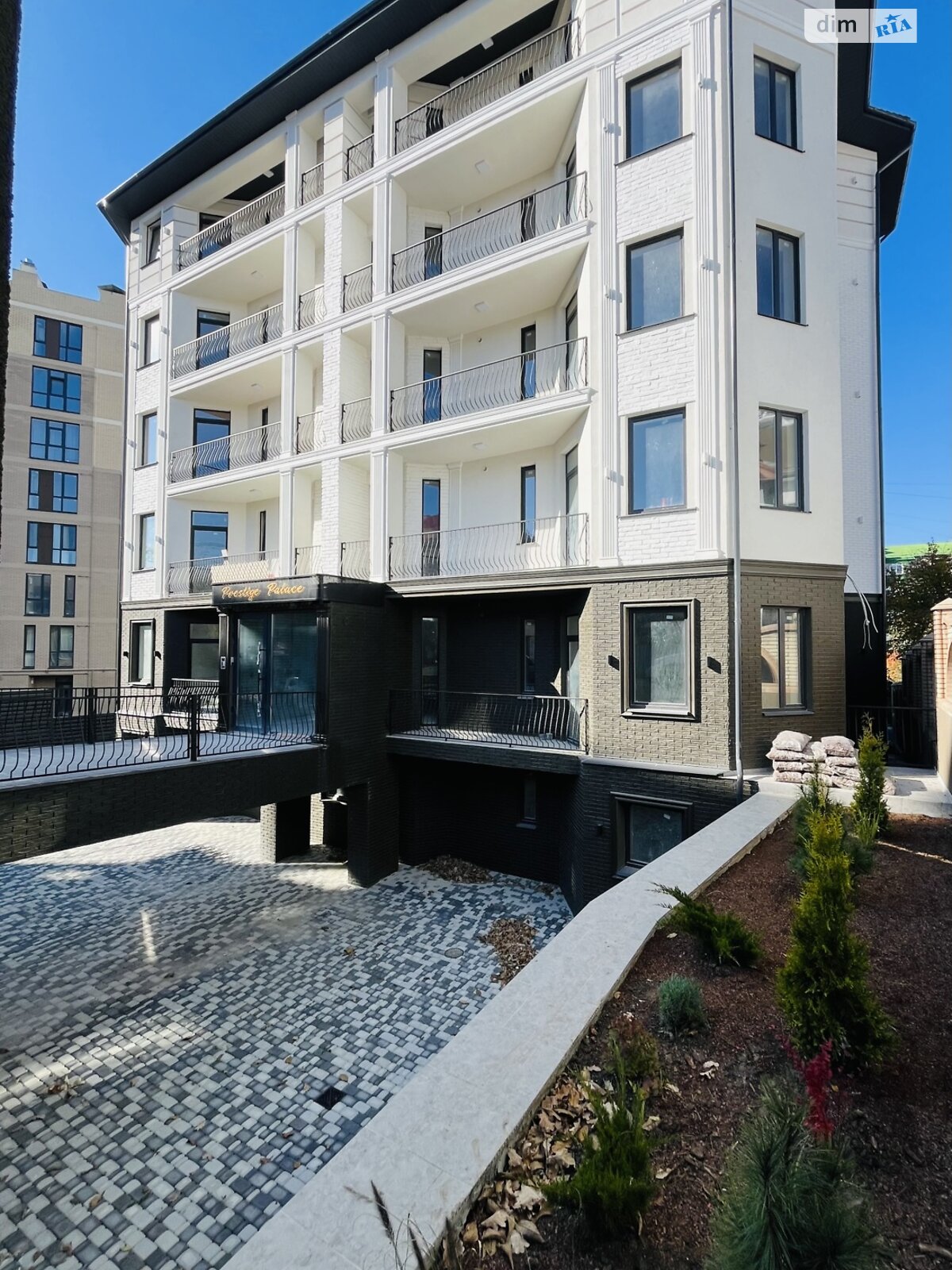 Продаж однокімнатної квартири в Чернівцях, на вул. Дмитра Ковальова 10, район Шевченківський фото 1 Продаж однокімнатної квартири в Чернівцях, на вул. Дмитра Ковальова 10, район Шевченківський фото 1