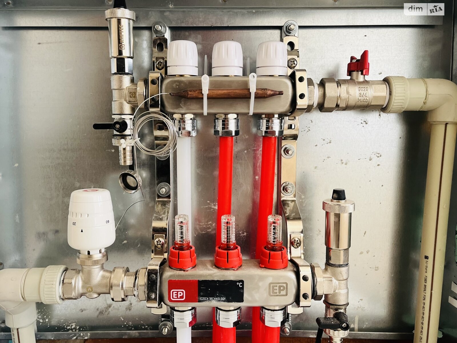 Продаж однокімнатної квартири в Чернівцях, на вул. Дмитра Ковальова 10, район Шевченківський фото 1 Продаж однокімнатної квартири в Чернівцях, на вул. Дмитра Ковальова 10, район Шевченківський фото 1