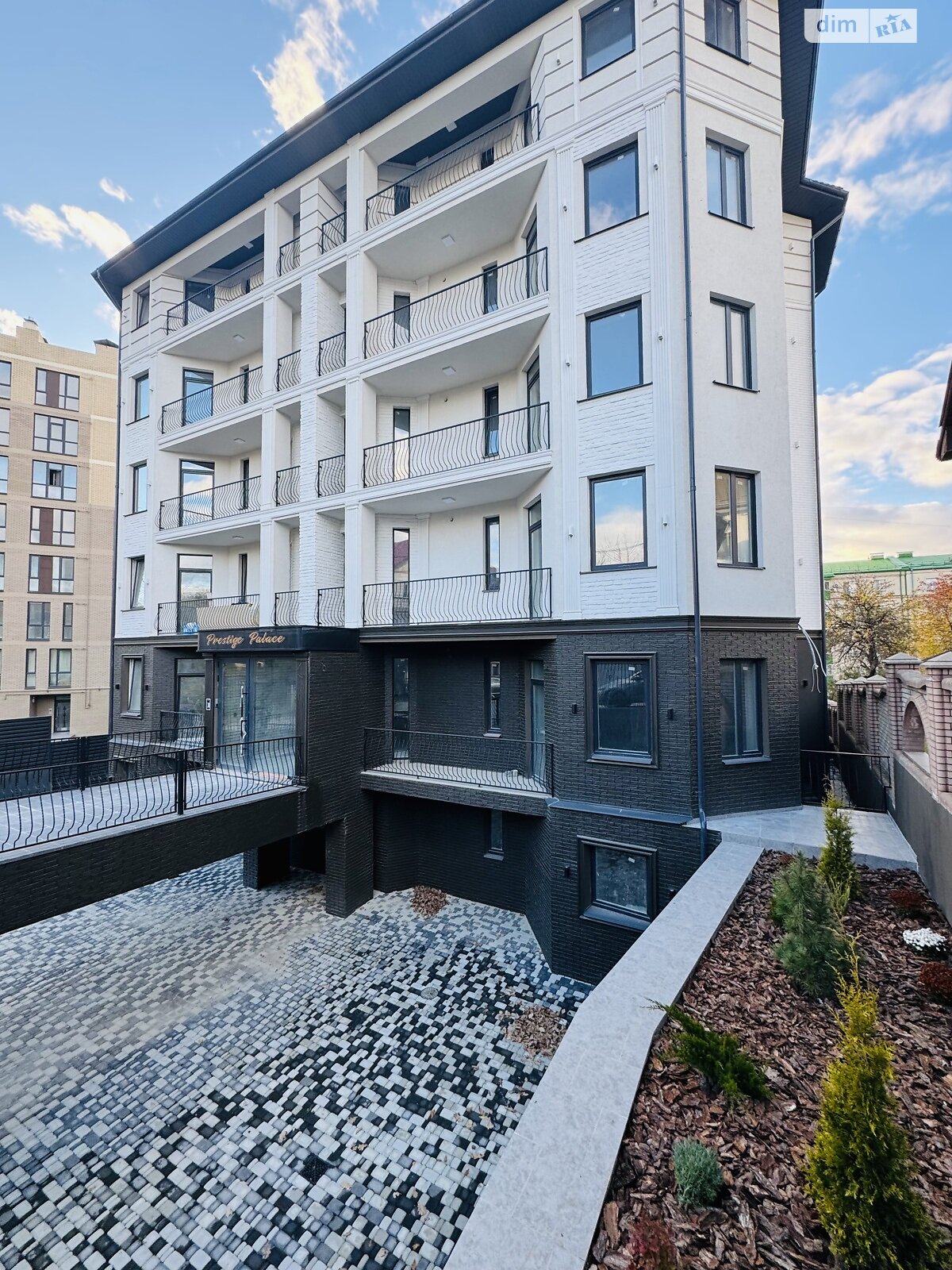 Продажа однокомнатной квартиры в Черновцах, на ул. Дмитрия Ковалева 14, район Шевченковский фото 1