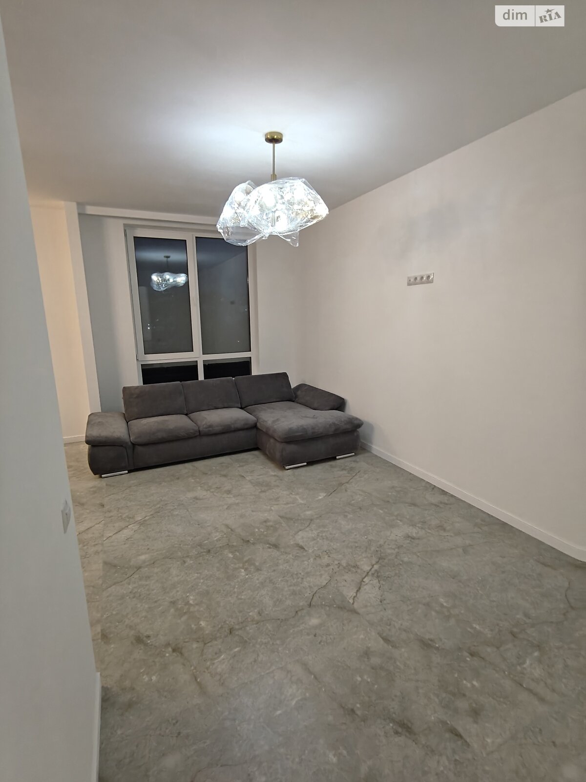 Продаж однокімнатної квартири в Чернівцях, на вул. Дзержика Корнелія, район Шевченківський фото 1 Продаж однокімнатної квартири в Чернівцях, на вул. Дзержика Корнелія, район Шевченківський фото 1