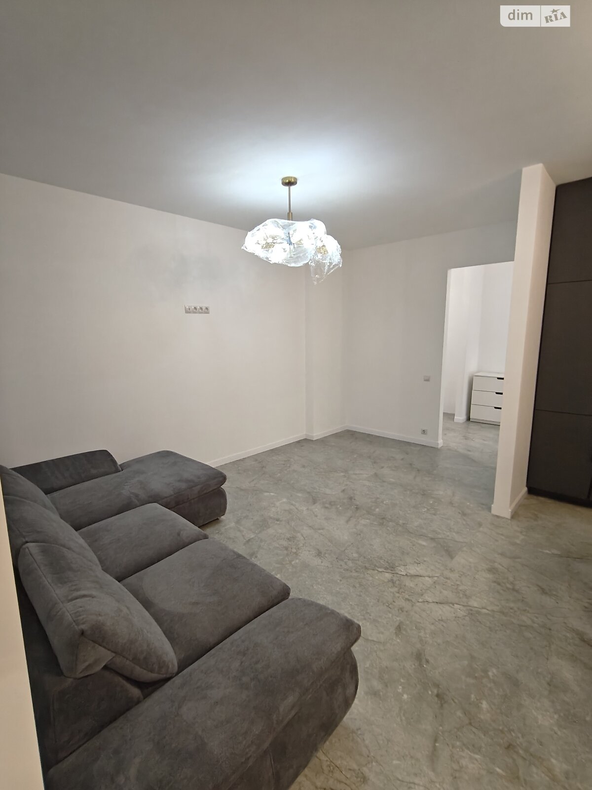 Продаж однокімнатної квартири в Чернівцях, на вул. Дзержика Корнелія, район Шевченківський фото 1 Продаж однокімнатної квартири в Чернівцях, на вул. Дзержика Корнелія, район Шевченківський фото 1