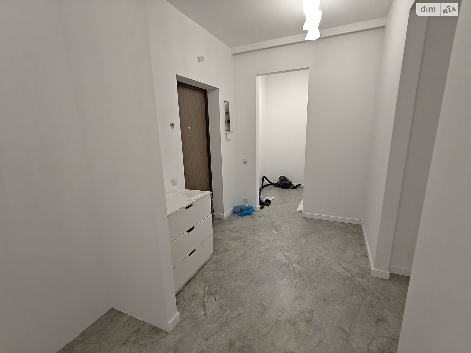 Продаж однокімнатної квартири в Чернівцях, на вул. Дзержика Корнелія, район Шевченківський фото 1 Продаж однокімнатної квартири в Чернівцях, на вул. Дзержика Корнелія, район Шевченківський фото 1